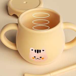 Tazza per Bambini in Silicone Alimentare Multicolore, Antigoccia, per Bere <span class=keywords><strong>Acqua</strong></span> e Mangiare - Product Image 3