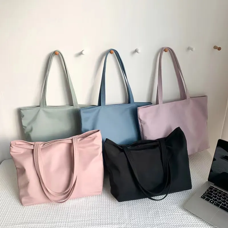 Custom High Quality Reusable Women's Shopping Tote Bag Wholesale Large Capacity Durable Nylon Shopping Bag