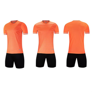 Conjunto de camiseta de fútbol para hombre personalizable de alta calidad, uniforme de entrenamiento transpirable, Impresión de nombre, servicio OEM para entrenamiento de tamaño adulto - Product Image 6