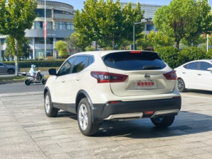 Il SUV <span class=keywords><strong>Nissan</strong></span> <span class=keywords><strong>Qashqai</strong></span> 2.0L è economico ed economico, girando a sinistra per i veicoli a benzina - Product Image 6