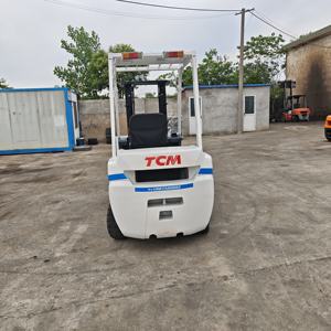 Montacargas Diésel TCM Usado en Venta, Capacidad de 2.5T, Altura de Elevación de 3.0m, Motor Diésel Hecho en Japón, Uso en Almacén, Alto Rendimiento - Product Image 3