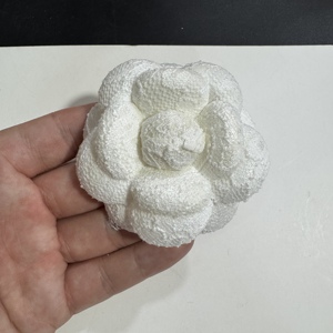 Nuevo Broche de Aleación de Alta Gama de 6.6cm con Diseño de <span class=keywords><strong>Camelia</strong></span> y Encaje Tweed para Mujer y Adolescente, con Baño de Plata - Product Image 5
