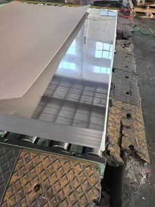 Lamiere in Acciaio Inossidabile con Superficie a Specchio Laminate a Caldo 201/304/316, Lastra in Acciaio Inox 304 - Lamiera in Acciaio Inossidabile di Alta Qualità - Product Image 4