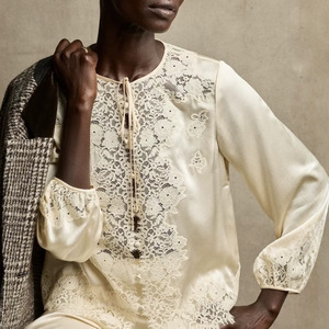 Blusa de manga larga de seda satinada transpirable con encaje, tejida y de diseño único y elegante, estilo vintage para fiesta, con botonadura sencilla para mujer - Product Image 2