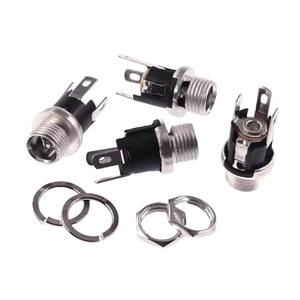 Conector Hembra Redondo de Alimentación CC DC-025M 5.5x2.1 de 3 Pines con Protección Aislante para Dispositivos Electrónicos - Product Image 1