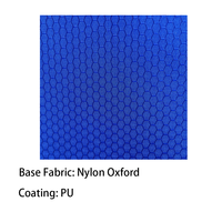 Tissu Oxford en nylon laminé ignifuge bleu à grille alvéolée pour tissu de siège de cinéma, rideau de séparation d'exposition, toile ignifuge de scène
