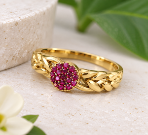 Anillo de Oro de 18K con Rubí de 4.50 Gramos, Anillo de Oro Hecho a Mano para Mujer, Joyería India Tradicional para Bodas - Product Image 5