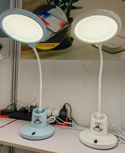 Volledig spectrum milieuvriendelijke, oogvriendelijke LED bureaulamp met aanraakbediening, draadloos ABS koepelontwerp, moderne leesruimteverlichting - Product Image 5
