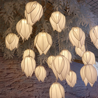 Haute qualité nouvelle salle de mariage scène lieu mise en page accessoires décoration mariage mise en page accessoires tissu en fer forgé 5 têtes lotus lampe
