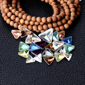 Cristales triangulares de imitación de 6-20 mm con reverso plano para joyería, decoración de teléfonos, piedras de vidrio de grado A. - Product Image 1