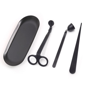 Autocollants pour mèches <span class=keywords><strong>de</strong></span> bougies en acier inoxydable <span class=keywords><strong>de</strong></span> haute qualité, écologiques, avec localisateur <span class=keywords><strong>de</strong></span> cœur <span class=keywords><strong>de</strong></span> <span class=keywords><strong>cire</strong></span> et style incurvé, lot <span class=keywords><strong>de</strong></span> 4 - Product Image 1
