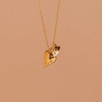 Collier Cœur Personnalisé avec Initiales Gravées en Acier Inoxydable Plaqué Or 18K, Bijou Étanche et Inaltérable pour Couple, Certifié REACH