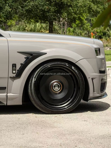 ชุดแต่งคาร์บอนไฟเบอร์สำหรับ Rolls-Royce Cullinan รุ่นอัพเกรด 1016 สไตล์  ประกอบด้วยกันชนหน้า-หลัง สเกิร์ตข้าง สปอยเลอร์ และฝากระโปรง - Product Image 5