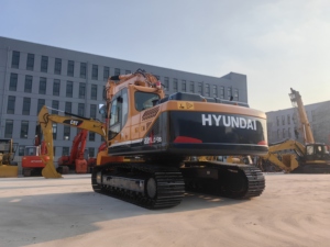 รถขุดตีนตะขาบมือสอง เครื่องจักรก่อสร้างขนาดเล็กสำหรับงานก่อสร้าง - Product Image 4