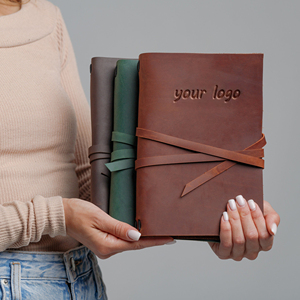 Journal de prière en cuir personnalisé, journal chrétien enveloppé, carnet religieux en cuir, cadeau chrétien personnalisé - Product Image 1