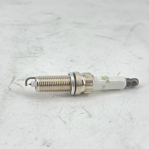 Bougie d'allumage 5960.L5 5960.K9 0242135518 Compatible avec Citroën C3 C4 DS3 Peugeot 207 208 3008 <span class=keywords><strong>308</strong></span> 5008 508 1.6 16V - Product Image 1