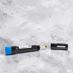 Capteur nSens HT CSP fabriqué en Suisse, précision de 0,5 % de RH pour le secteur pharmaceutique et les laboratoires - Product Image 1