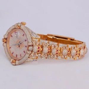 Montre classique à quartz avec pierres de moissanite étincelantes, conçue pour une résistance, un luxe et une précision de qualité supérieure - Product Image 6