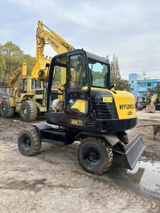 Excavatrice d'occasion HYUNDAI 80W 8 tonnes en excellent état, peu d'heures de fonctionnement, meilleure qualité, à vendre - Product Image 6