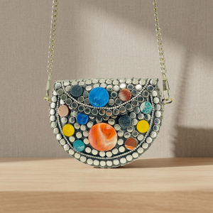 Pochette en métal d'inspiration vintage avec gravures complexes, style bohème, pour Halloween et Noël, sac de soirée tendance, vente en gros - Product Image 1