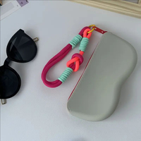 Portable fermeture à glissière étui à lunettes en Silicone souple lunettes lunettes de soleil sac de rangement pochette avec lanière pour voyage