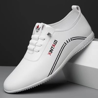 Chaussures Blanches Décontractées Simples en Cuir PU à Semelle Souple pour Hommes 2025 Style Mocassin Facile à Enfiler
