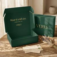 Boîtes d'emballage personnalisées pour vêtements, boîtes d'expédition en carton ondulé spécial, boîtes en papier pliables pour l'emballage de vêtements