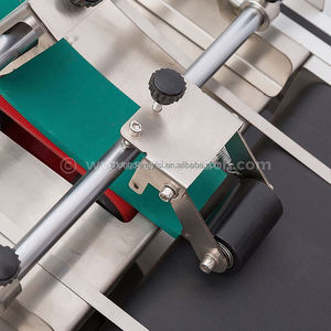 Machine d'étiquetage automatique à pagination pour cartes, sacs en plastique PE, boîtes d'emballage en carton, étiqueteuse adhésive - Product Image 5