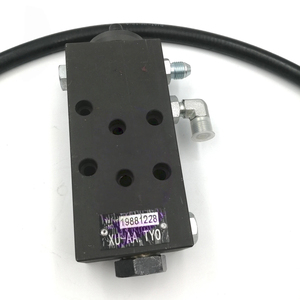 วาล์วบล็อกลดราคาสำหรับรถขุดโคมัตสุ PC200 7 ปั๊มไฮดรอลิก K3V112DT 19881228 19881288 วาล์วควบคุมแรงดัน อะไหล่รถขุด - Product Image 1
