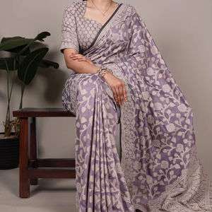 Sari Tradicional de Algodón y Seda con Estampado Floral Orgánico, Textura Fluida, para Mujer, Ideal para Fiestas, 5.5 Metros, Secado Rápido - Product Image 1