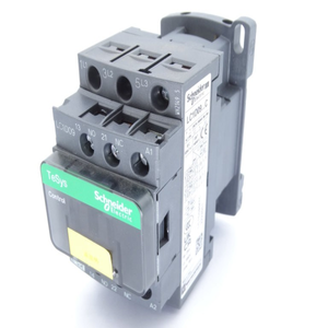 وحدة تحكم برمجية PLC طراز LC1D09M7C - Product Image 1