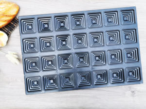 Bandeja para hornear con forma de pirámide cuadrada antiadherente importada, nuevo diseño de aluminio y acero de grado alimenticio personalizado al por mayor, molde para pasteles, molde para pan - Product Image 5