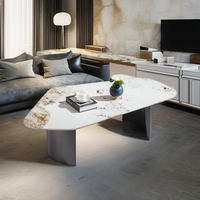 Ensemble table basse et table TV moderne et minimaliste, grandes tables basses irrégulières en marbre avec accents blancs