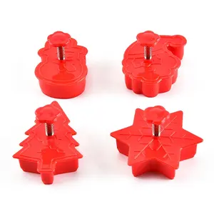 FORKRY 4pcs Weihnachten Aus stech formen Stempel form Kunststoff 3D Süßigkeiten Formen Weihnachts seifen form DIY Backwerk zeuge