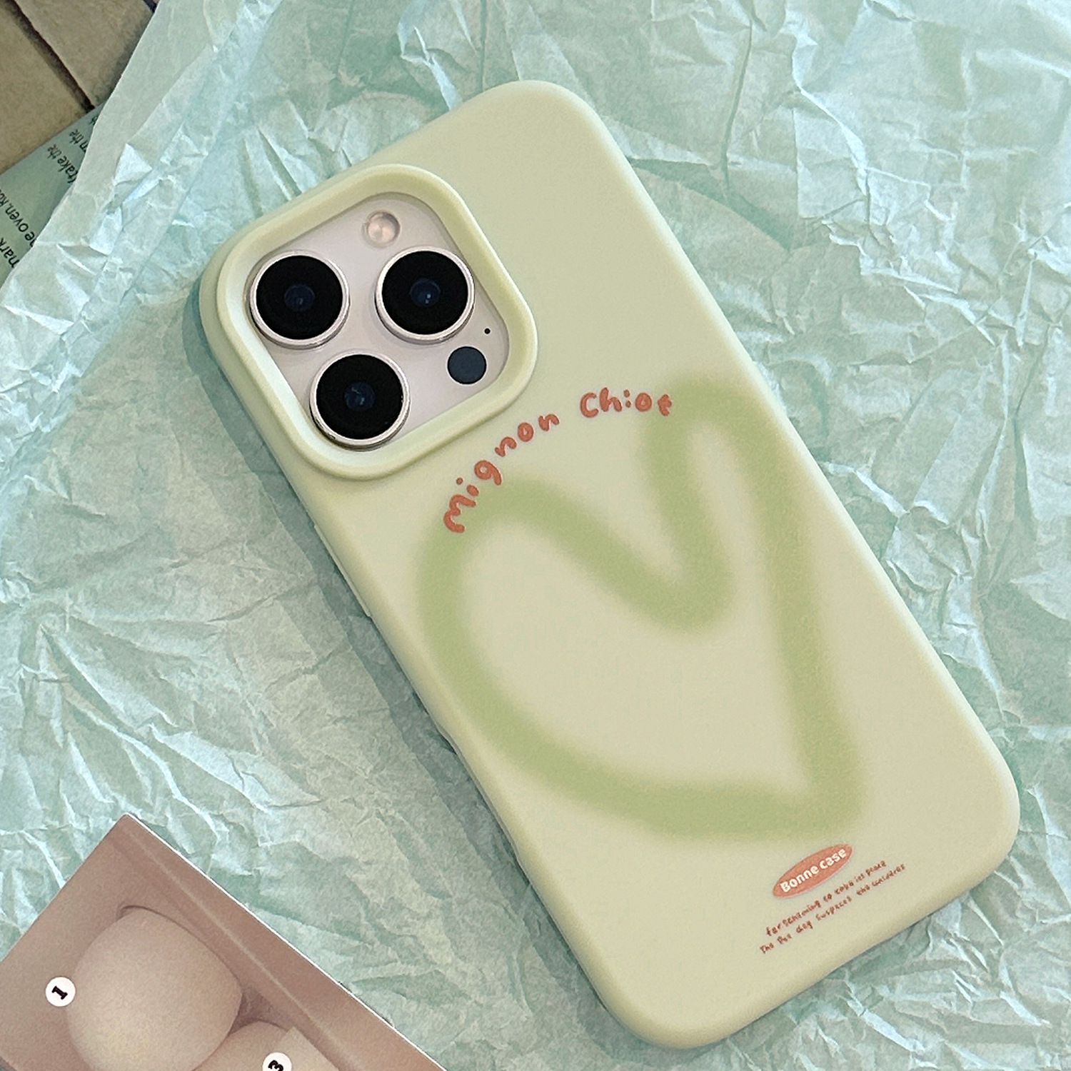 Milky Green Green Geometric Heart