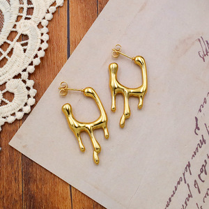 Fashion Stud Earrings Oval Geometric Design Light Luxury Temperament Trendy Earrings Customizable - Product Image 3