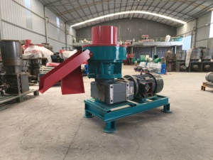 Machines industrielles de fabrication de granulés de bois 400-500 KG/H Machines à briquettes de biomasse avec paille de riz et tiges de coton en vente - Product Image 4