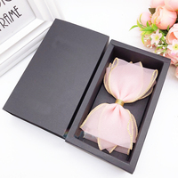 Coffret Cadeau Cosmétique Pliable avec Parfum, Crème Contour des Yeux, Fard à Joues, Vernis à Ongles, Huile, Emballage avec Poignée, Doublure Éponge, Papier Laminé Mat