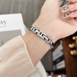 Pulsera de cadena de diamante de metal y bambú para <span class=keywords><strong>Apple</strong></span> <span class=keywords><strong>Watch</strong></span>, correas de reloj de 46mm y 49mm para IWatch Series 10 9 Ultra2 - Product Image 5