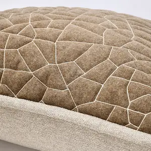 AIBUZHIJIA, funda de almohada acolchada con bordado de color tostado claro, funda de cojín con patrón geométrico de alta calidad