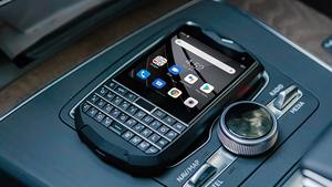 Smartphone Android 4G Sbloccato con Schermo Touch da 3.1 Pollici, Tastiera QWERTY, NFC e Infrarossi per Appassionati PKB - Product Image 3