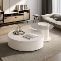 Ensemble de tables basses chic et luxueuses, style crème, noir et blanc, rond, champignon, petit espace, minimaliste, moderne, élégant, salon, usage domestique