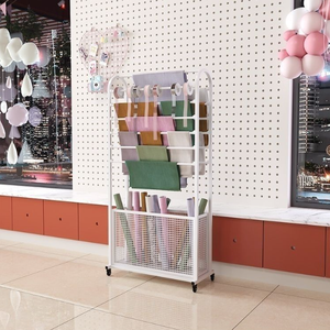 Présentoir de magasin floral moderne nouvelle étagère en verre sur pied pour l'emballage de fleurs rubans de cordes de satin colorés pour le magasin - Product Image 4