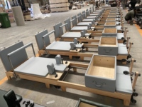 Lit de réformateur et table de Pilates pliables en bois de chêne durable, équipement de studio de Pilates portable, garantie de 3 ans, pour la maison, le yoga et le fitness