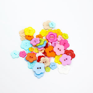 Ventes directes d'usine boutons de fleur de prunier colorés pâte créative peinture boutons en plastique faits à la main pour les enfants et la maternelle - Product Image 5
