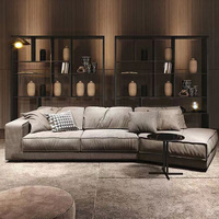 Italienisches Wohnzimmer-Sofa, Übergroßes Sofa mit Extra Tiefer Sitzfläche und Hoher Rückenlehne, Minimalistisches Samt-Sofa