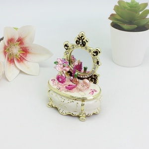 SHINNYGIFTS Petite Fée Commode Boîtes À Bijoux Charnière Bibelot Boîte Émaillage Filles Commode Figurines À Collectionner pour Femmes - Product Image 5