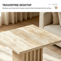 Table basse en travertin naturel, carrée de 53 cm, hauteur 30 cm, base sculpturale côtelée, mobilier de maison australien moderne et organique
