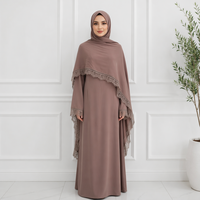 Robe Abaya élégante et fermée Loriya avec cape en dentelle et manches longues pour femmes musulmanes, tenue modeste pour occasions spéciales