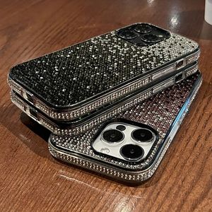 Coques de Téléphone de Luxe Diamant pour <span class=keywords><strong>iPhone</strong></span> 17 13 15 16 Pro Max 16 Pro <span class=keywords><strong>11</strong></span> 12 Dégradé Paillettes Strass Élégantes Galvanisées - Product Image 1